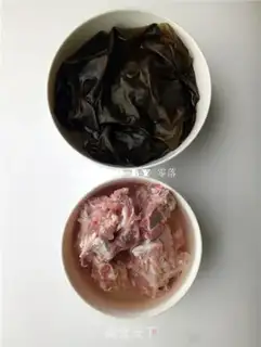 Make Porkbone soup from the winter melon step 1
