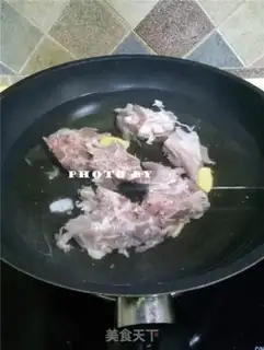 Make Porkbone soup from the winter melon step 2