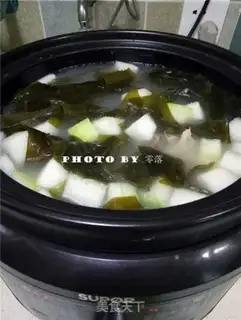Make Porkbone soup from the winter melon step 7