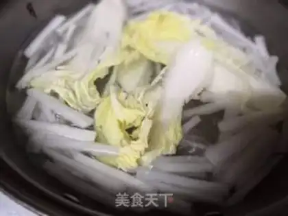 Make Two white fan soup step 8