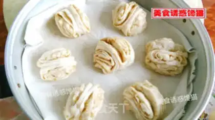 Make Squeeze oatmeal rolls step 7