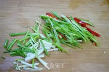 Make Frozen chicken soup and sour chicken silk step 8
