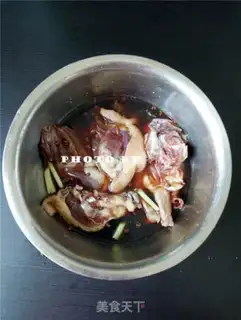 Make Cricket duck leg step 3