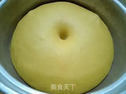 Make Pumpkin rolls step 2