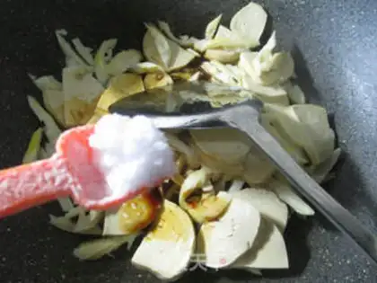 Make Scrambled chicken step 5