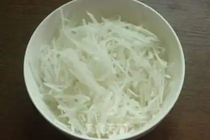 Make The radish bun step 0