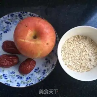 Make Apple-tree oatmeal step 0