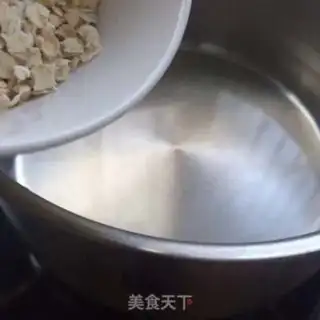 Make Apple-tree oatmeal step 1