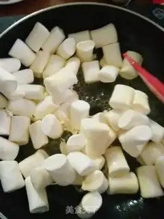 Make Cow-cow-cow candy step 2