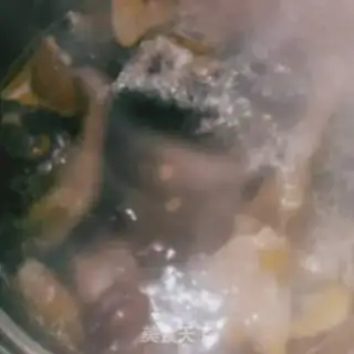 Make Nutritional chicken mushroom fire pot step 5