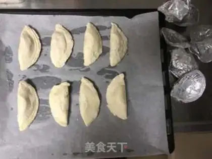 Make Red bean souffle pie step 4