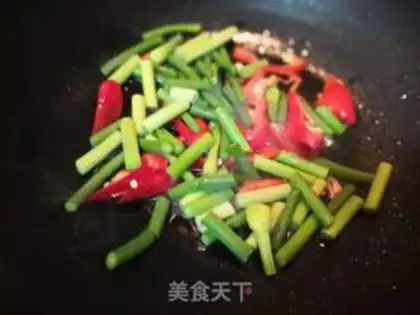 Make Soy tofu and garlic step 1