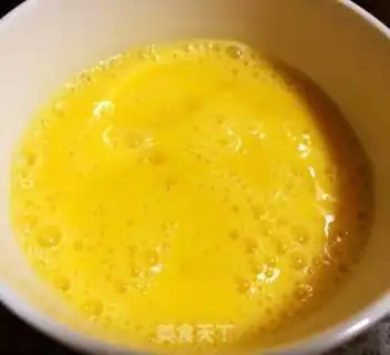 Make Tomato eggs with pasta step 4