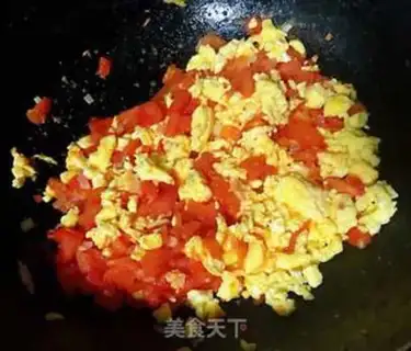 Make Tomato eggs with pasta step 7