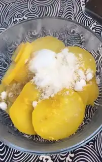 Make Cheese melon ball step 1