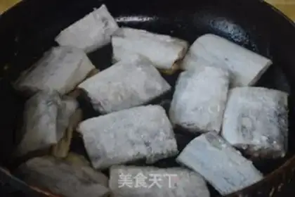 Make Jell-O fish step 1