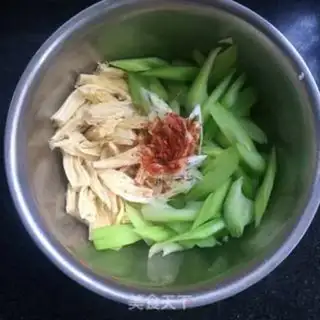 Make Frozen needle mushrooms step 1