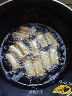 Make Spring rolls step 4
