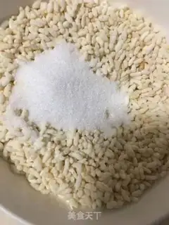 Make Eggs and fried rice step 1