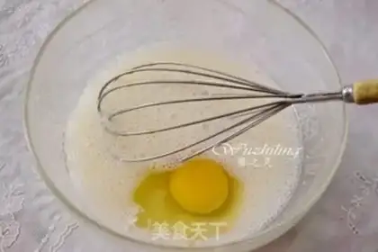 Make Black sesame egg rolls step 1