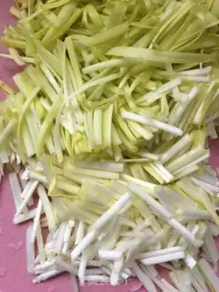Make Yellow eggs step 0