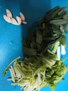 Make Rop and celery step 1