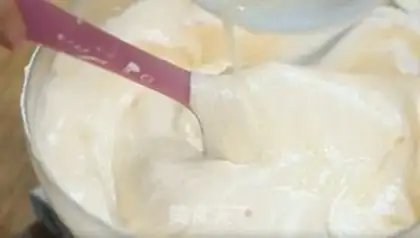 Make Christmas doughnuts step 10