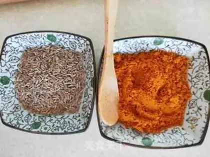 Make Christmas doughnuts step 12