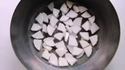 Make Rusty shrimp tofu soup step 2