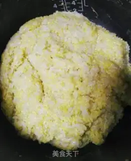 Make The yellow rice bun step 4
