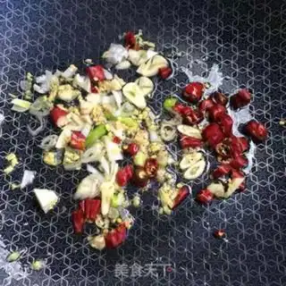 Make Piggy radish step 3