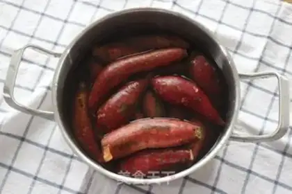 Make Roast-based red potato dry step 0