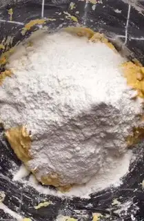 Make Pumpkin cake step 2