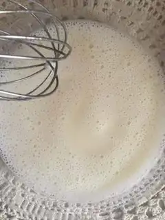 Make Christmas theme cake step 1