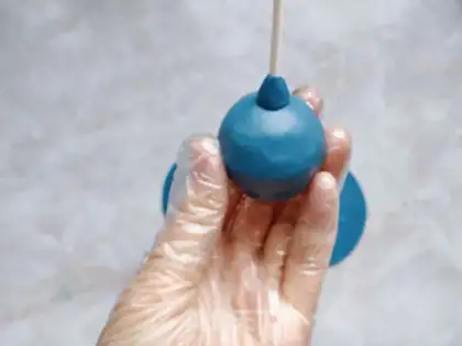 Make Rose lollipop cake step 14