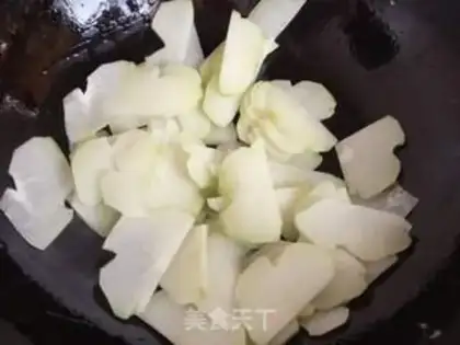 Make Fried eggs step 4