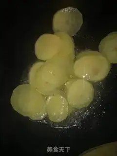 Make Chicken wings and chips step 6