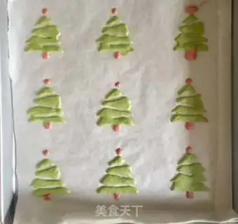 Make Christmas theme cake step 14