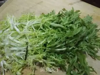 Make Sesame sauce for the chrysanthemum step 1