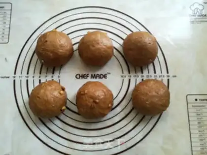 Make Red sugar cinnamon pecan bread step 7
