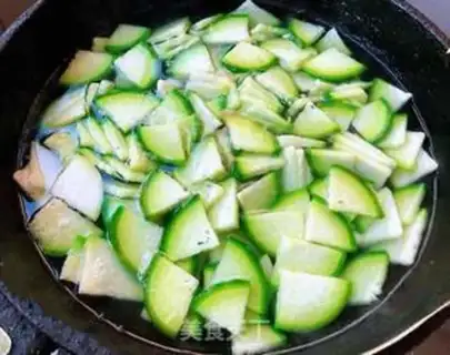 Make Five flowers for radish and tofu step 2