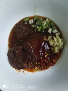 Make The lazy Zhongqing noodles step 2