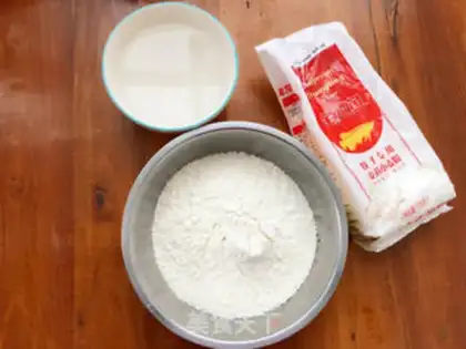 Make Roses holding eggs and dumplings step 2