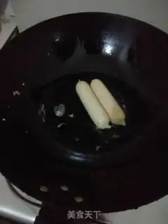 Make Handshake sandwich step 1