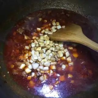 Make Spicy beef sauce step 11