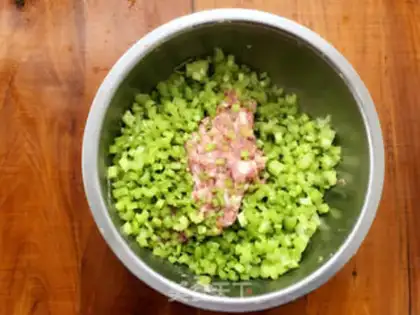 Make Roses holding eggs and dumplings step 13