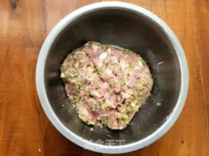 Make Roses holding eggs and dumplings step 14