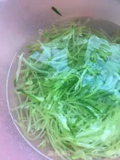 Make Roach meatballs step 4
