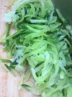 Make Autumn fried meat step 3