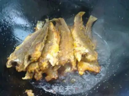 Make Get the yellow fish step 7
